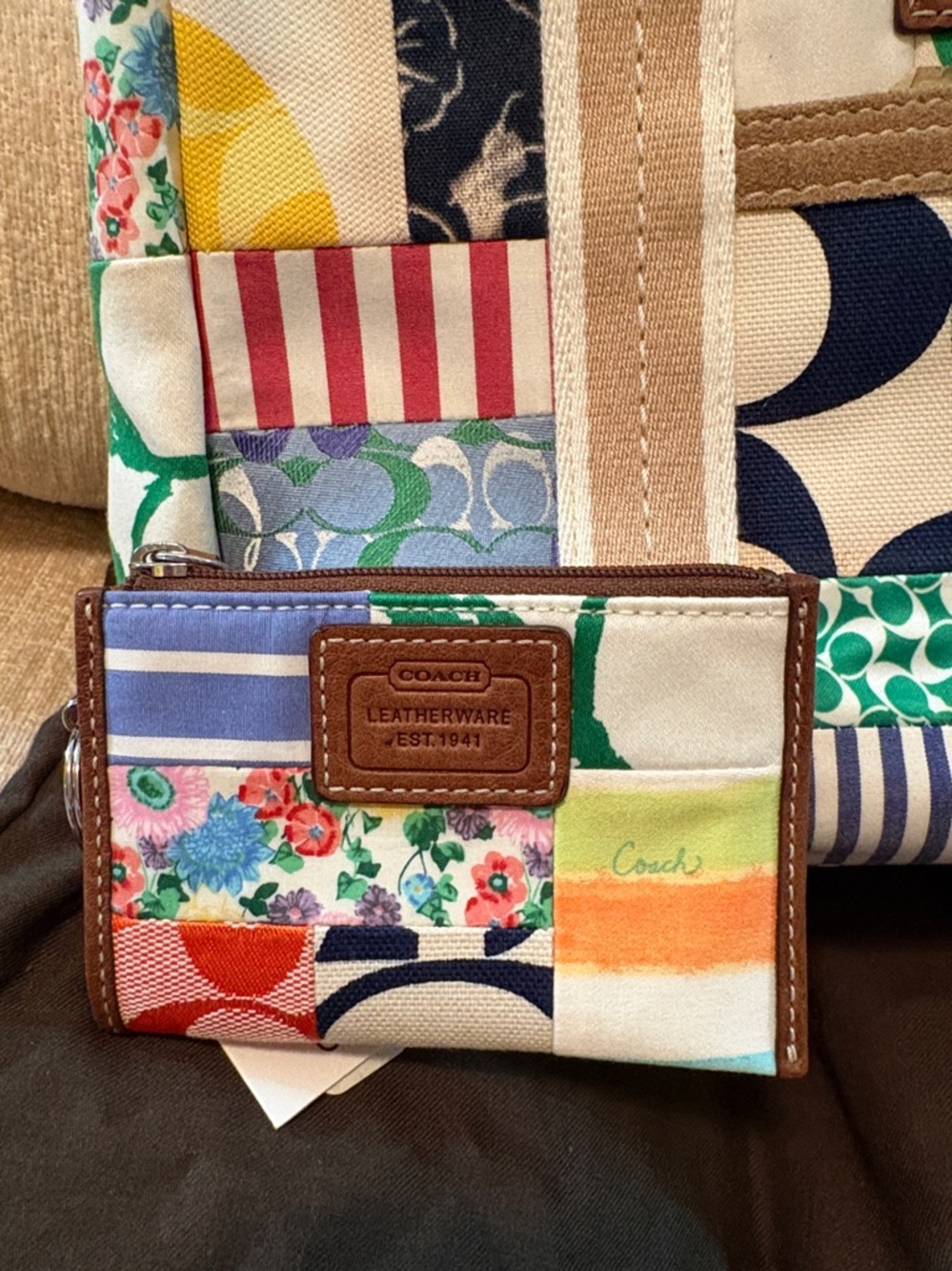 Vintage Coach Multicolor Patchwork Canvas Carryall Tote And Key/Card Holder. - Picture 2 of 16